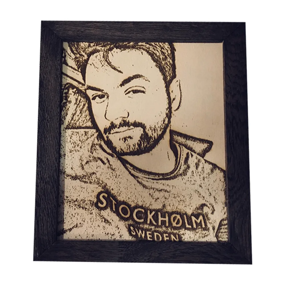 Özelleştirilebilir - Ahşap Çerçeve Ceviz Rengi  Lazer Baskılı 